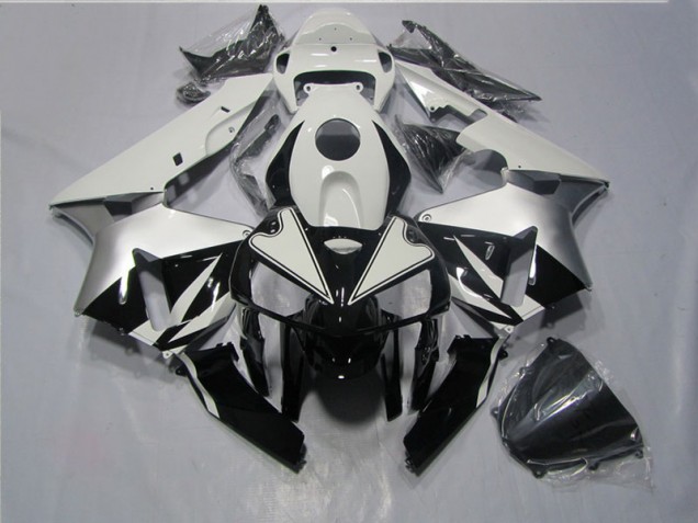 CBR 600 RR 05-06 Motorrad Verkleidungen - Schwarz Weiß CBR 600 RR 05-06 Motorrad Verkleidungen - Schwarz Weiß