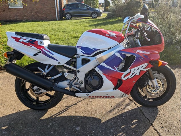 Honda CBR900RR 893 Motorrad Verkleidung 1994-1995 - Rot Blau Weiss